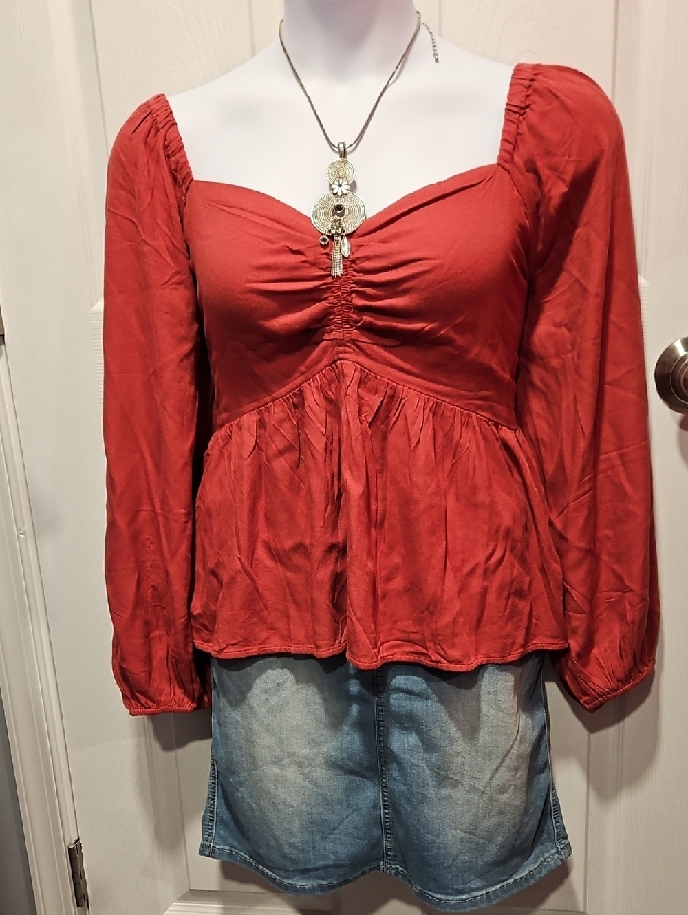 Old Navy Rust Red Long-Sleeve Ruched Peplum Top
